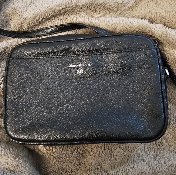 NWT MICHAEL KORS PEBBLED LEATHER  CROSSBODY - Picture 8 of 8